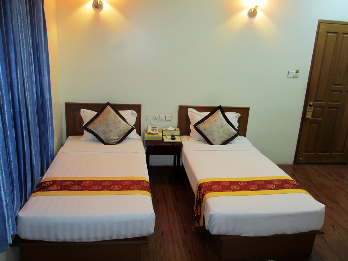 Win Star Hotel Мандалай Екстер'єр фото